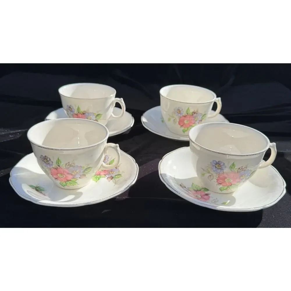 RARE Vintage Royal Swan Staffordshire England 22K Set 4 Tea Cups & Saucers -S88